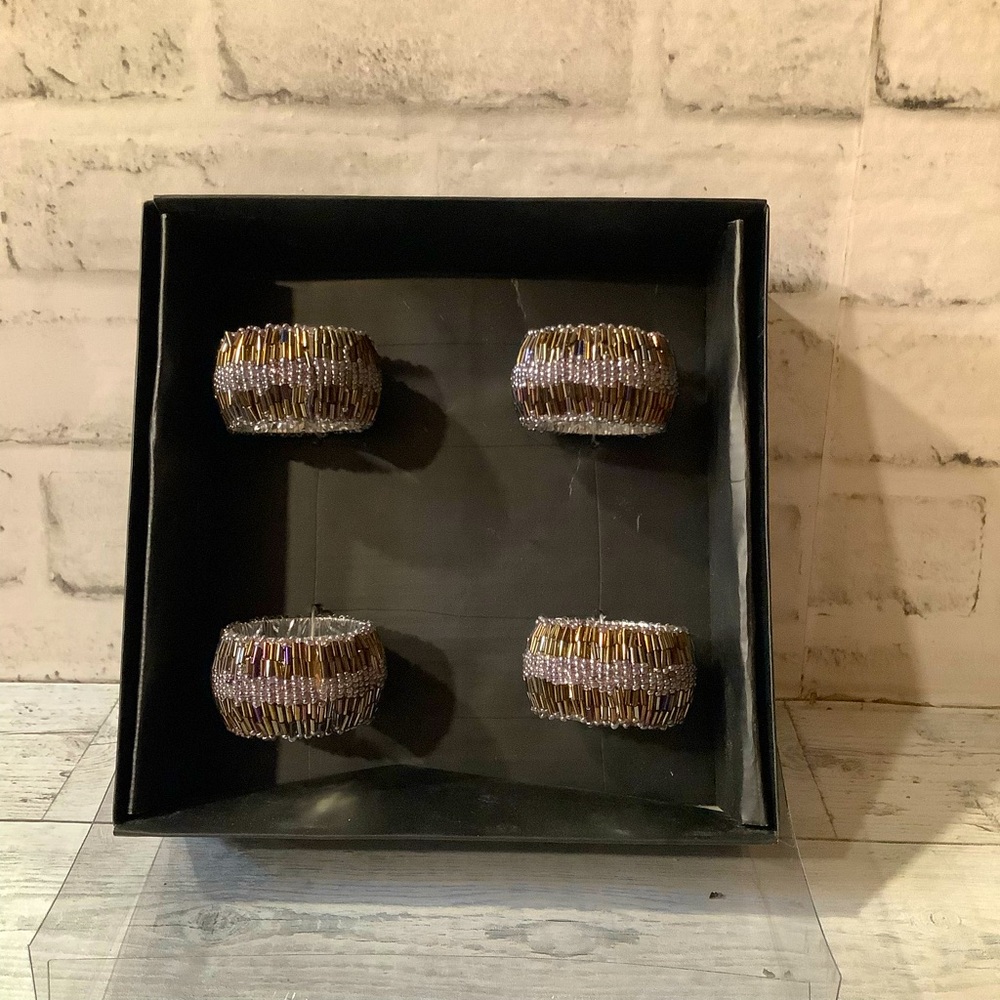 TIRAMISU Set Of 4 Wide Beaded Napkin Rings